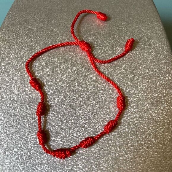 7 Knot Red Bracelet for Men Women,Adjustable Braid String 7 Knots Protection Amu - Picture 1 of 1